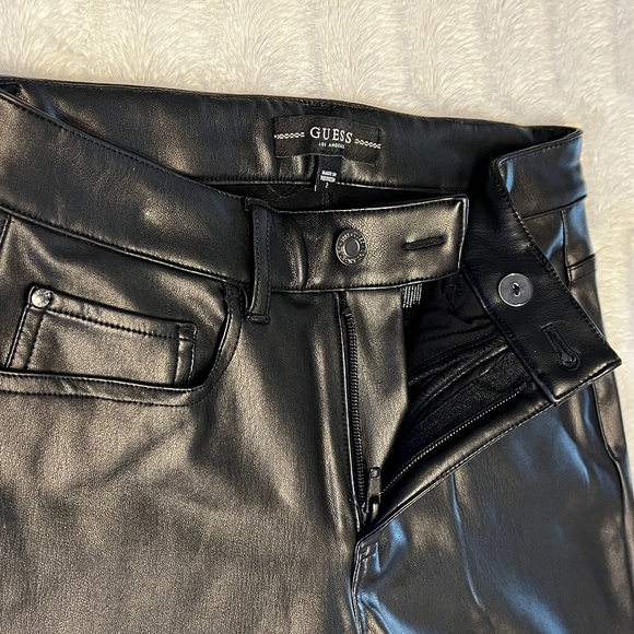 Guess Black Faux-Leather Pants Size 2 - Picture 3 of 10